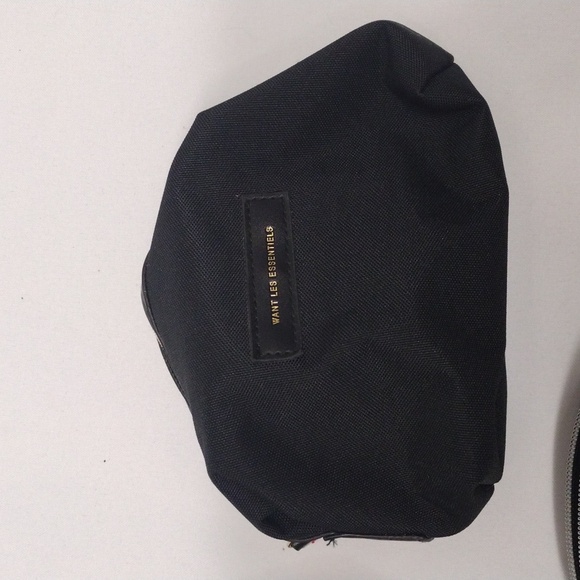 Want Les Essentiels Cosmetic Bag Exclusively for Air Canada Signature Lot of 3 - Picture 3 of 15